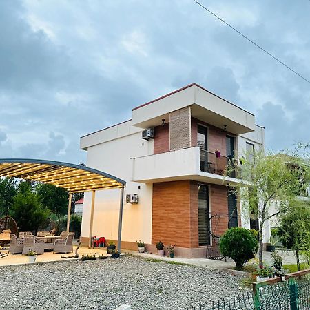 Lovely Villa 乌雷基 外观 照片